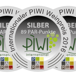 THREE SILVER MEDALS FOR OUR PIWIS